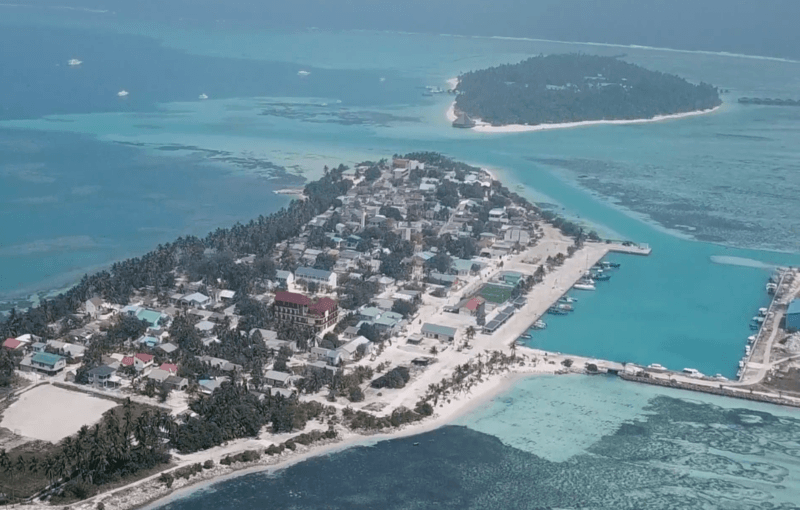 Dhiffushi drone Maldivas